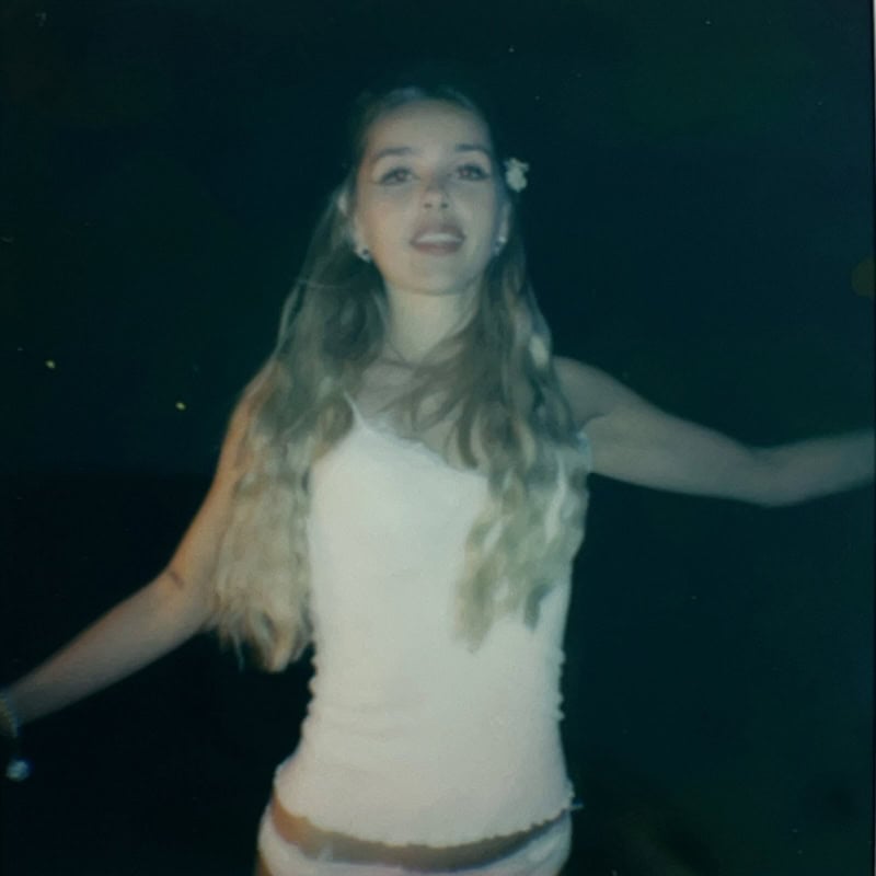 Ava Joe announces her new EP Big Beautiful Mess is to be released on April 10